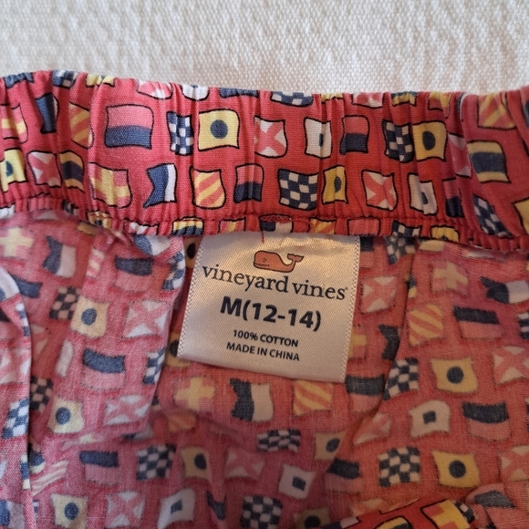 Vineyard Vines boys Medium 12-14 flag boxers - Picture 2 of 3